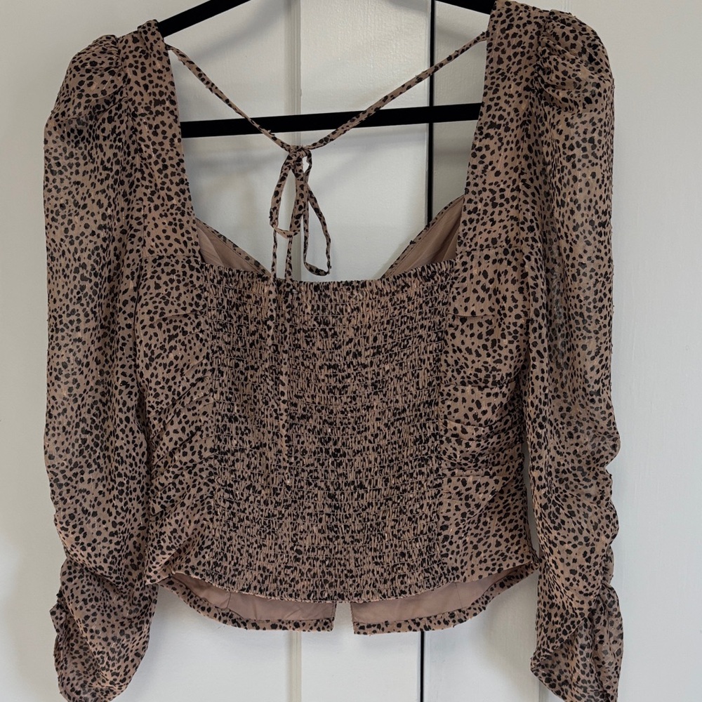 Astr Leopard Print Ruched Blouse - Picture 5 of 6
